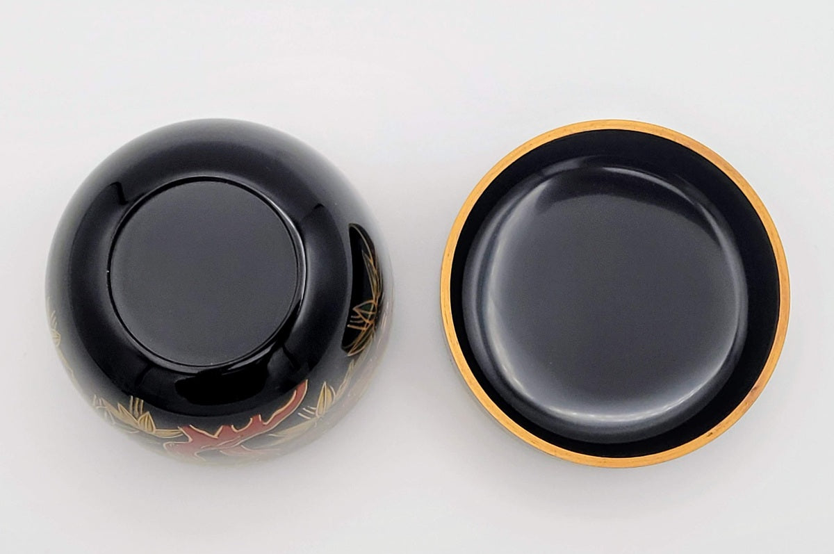 Matcha natsume with Shochikubai motif 松竹梅 Sakata Minetosh